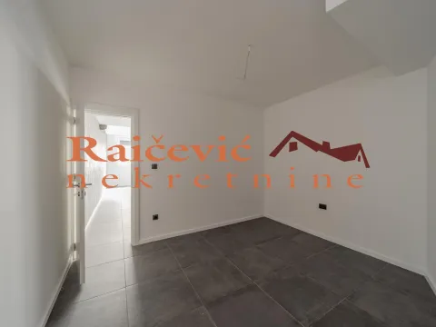 Prodaja, poslovni prostor, 72m², Olimp, Zvezdara Sve Podlokacije - image 5