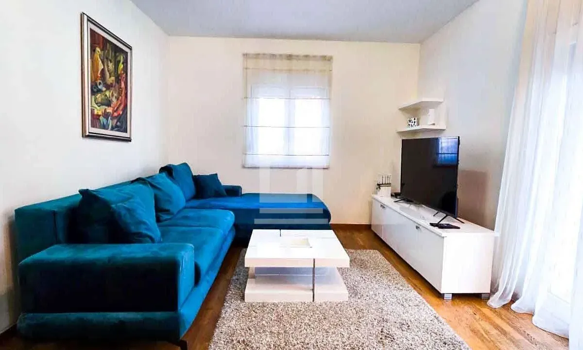 Izdavanje, dvosoban stan, 68m², City Kvart, Podgorica