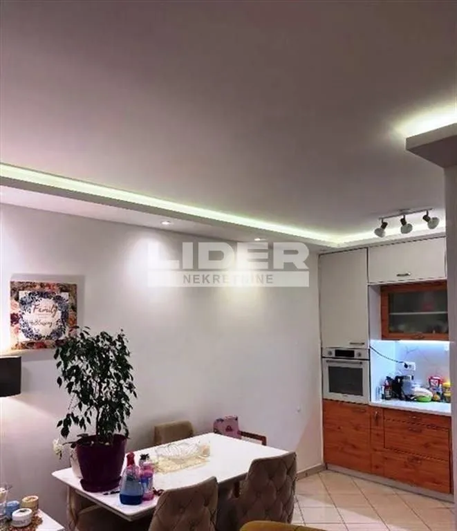 Sale, two bedroom apartment, 63m², Zvezdarska Šuma, Zvezdara Sve Podlokacije