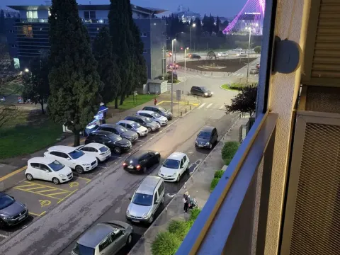 Izdavanje, trosoban stan, 95m², Momišići, Podgorica - image 5