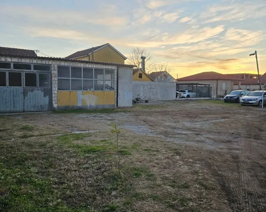 Prodaja, plac, 800m², Tološi, Podgorica