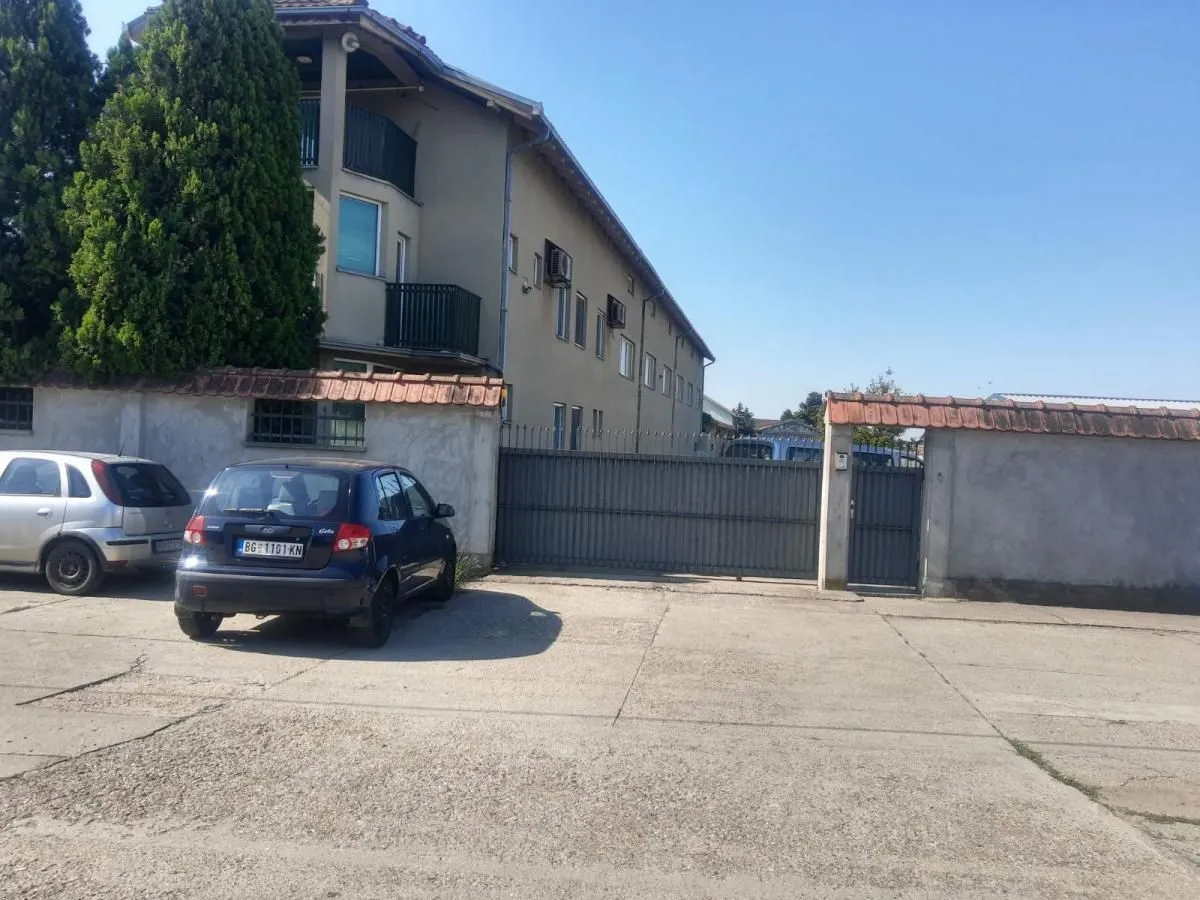 Sale, office space, 2090m², Šimanovci, Pećinci