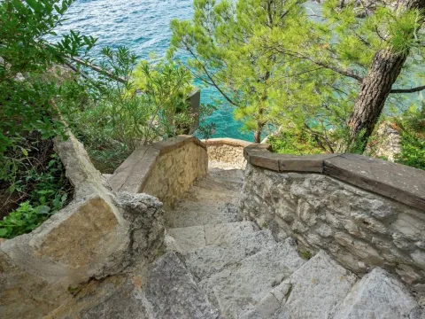 Prodaja, kuća, 200m², Reževići, Budva - image 56