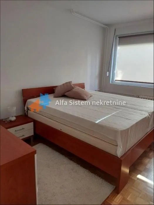 Izdavanje, dvosoban stan, 65m², Čubura, Beograd