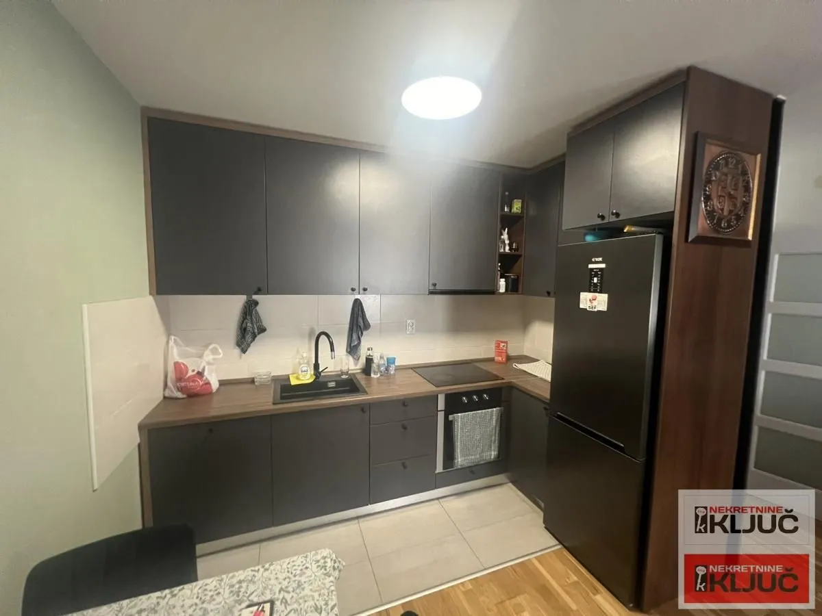 Prodaja, četvorosoban stan, 78m², Adice, Novi Sad Sve Podlokacije