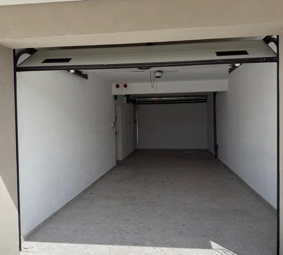 Izdavanje, dvosoban stan, 83m², Tripovići, Tivat