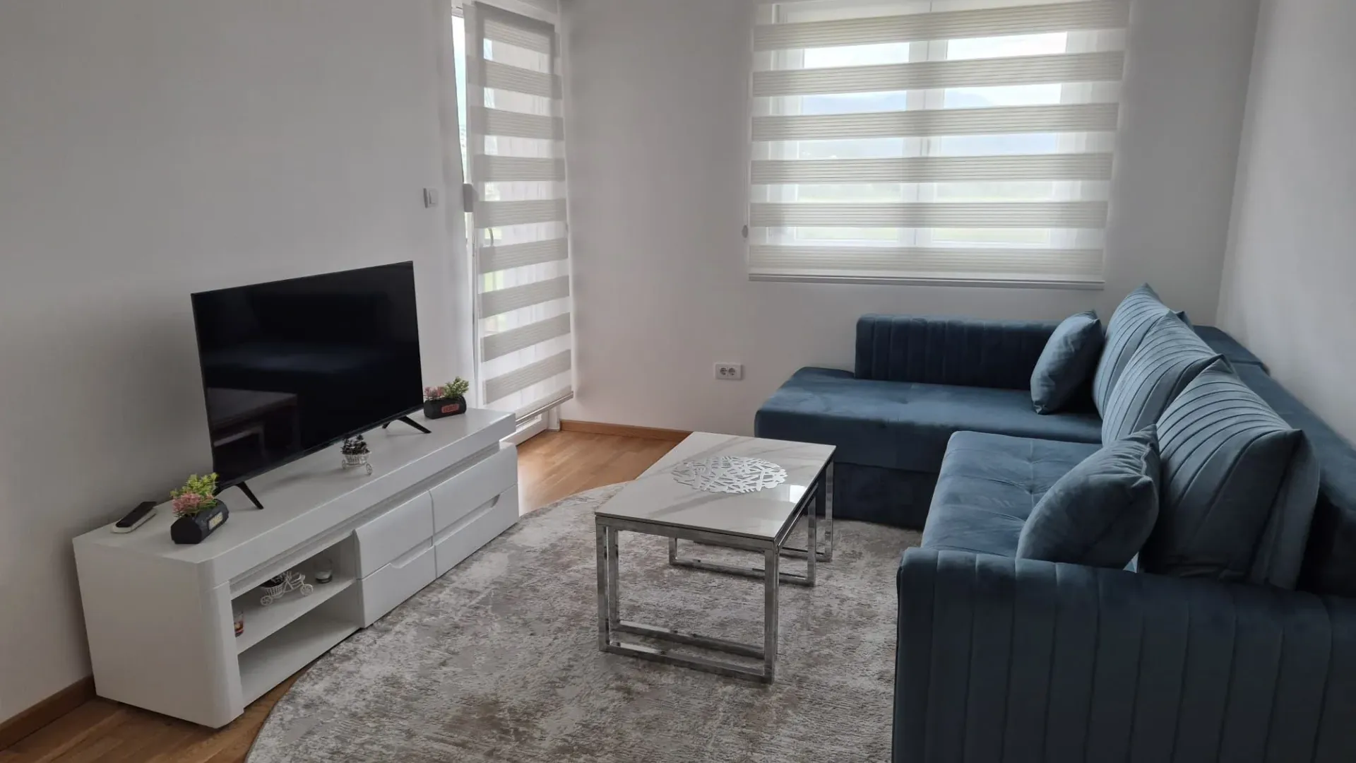 Izdavanje, garsonjera, 33m², Preko Morače, Podgorica