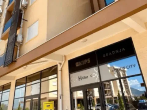 Izdavanje, jednosoban stan, 43m², New City, Podgorica - image 10