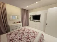 Prodaja, dvosoban stan, 140m², Bečići, Budva - image 12