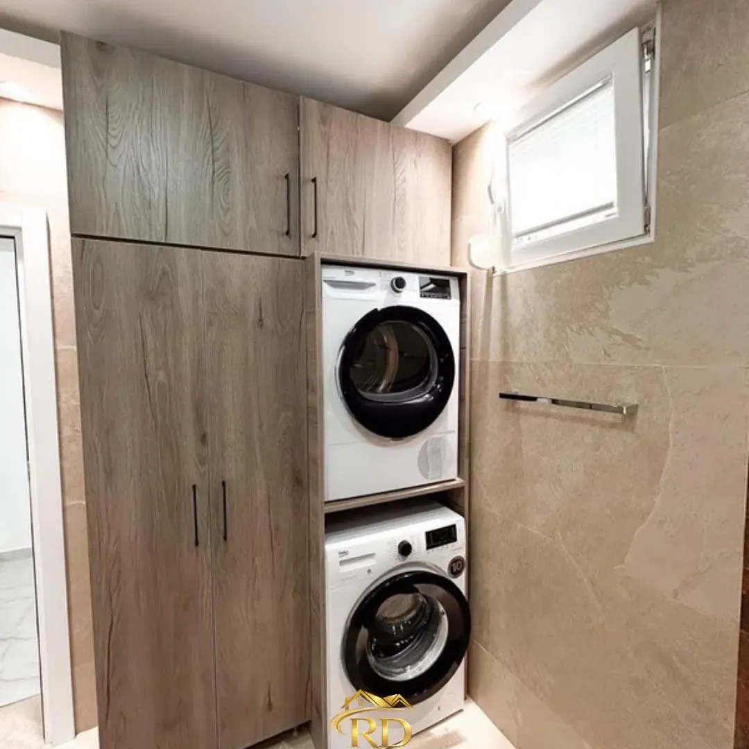 Izdavanje, trosoban stan, 125m², Momišići, Podgorica