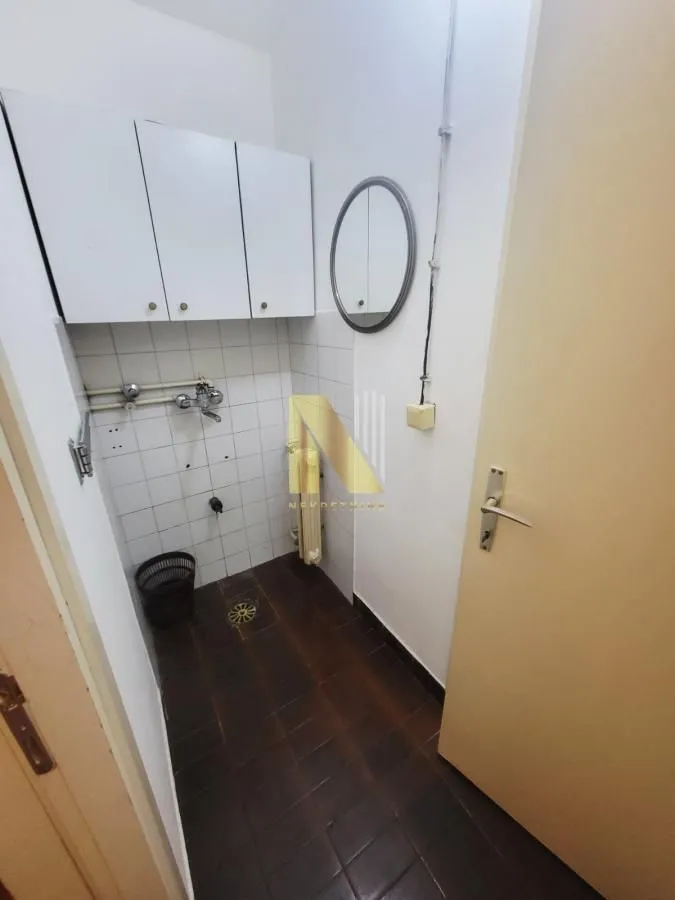 Rent, office space, 33m², Sajmište, Novi Sad