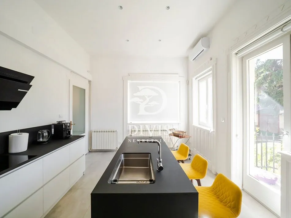 Prodaja, trosoban stan, 153m², Centar, Subotica