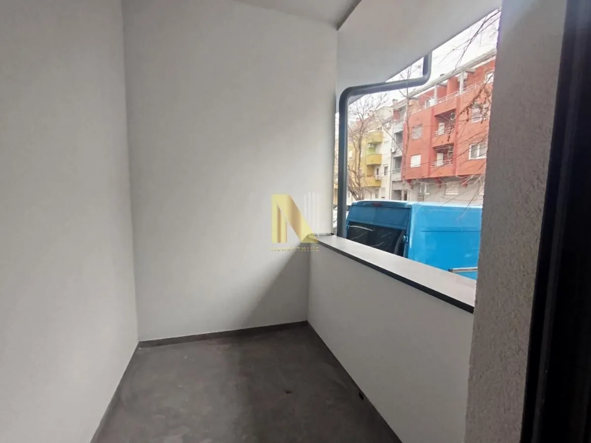 Prodaja, garsonjera, 31m², Grbavica, Novi Sad Sve Podlokacije