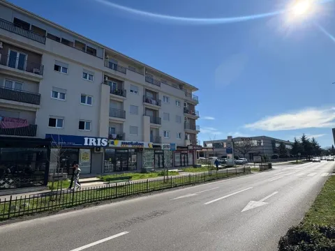 Rent, office space, 91m², Stari Aerodrom, Podgorica - image 2