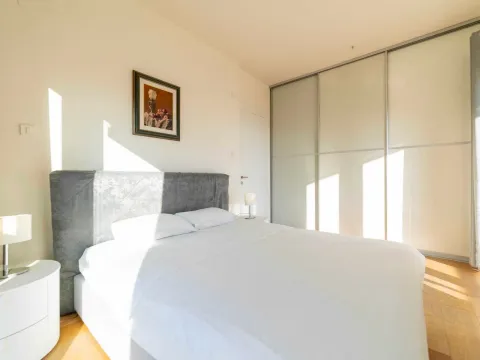 Sale, two bedroom apartment, 85m², Centar, Budva - image 8