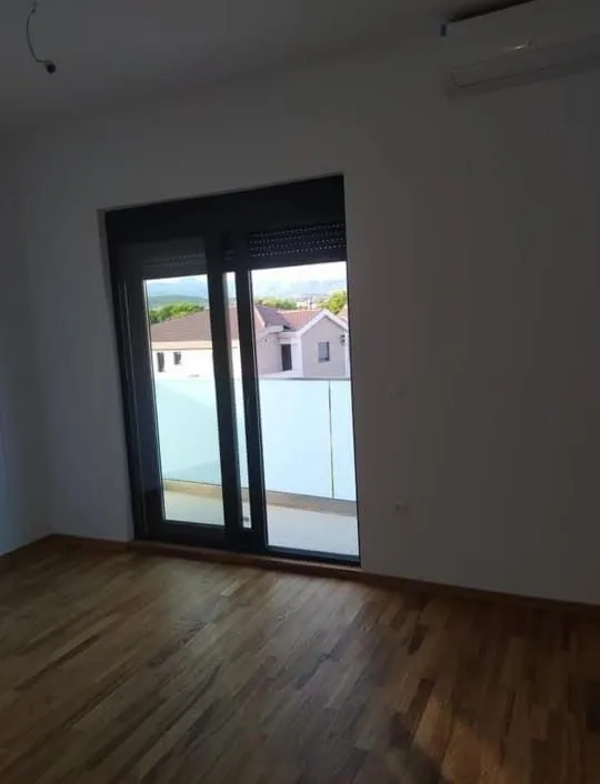 Izdavanje, kuća, 22m², Kruševac, Podgorica