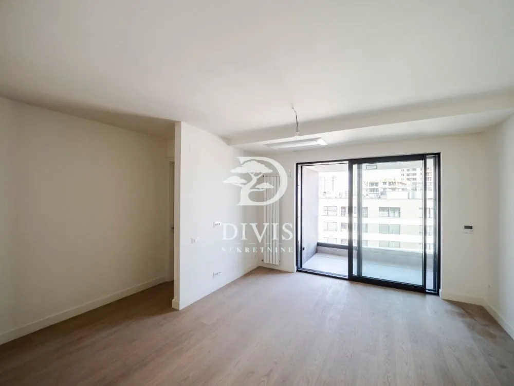 Prodaja, trosoban stan, 75m², Novi Beograd Sve Podlokacije, Beograd