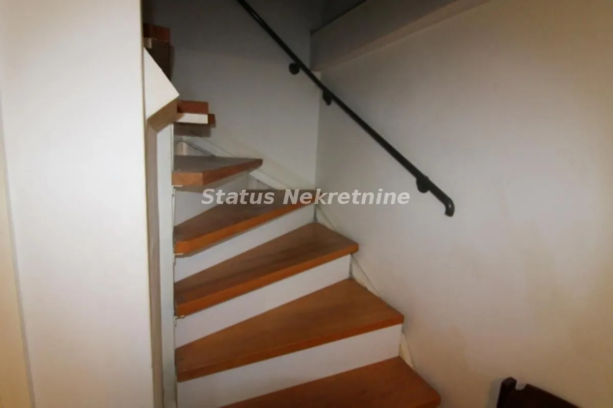 Prodaja, jednosoban stan, 31m², Nova Detelinara, Novi Sad Sve Podlokacije