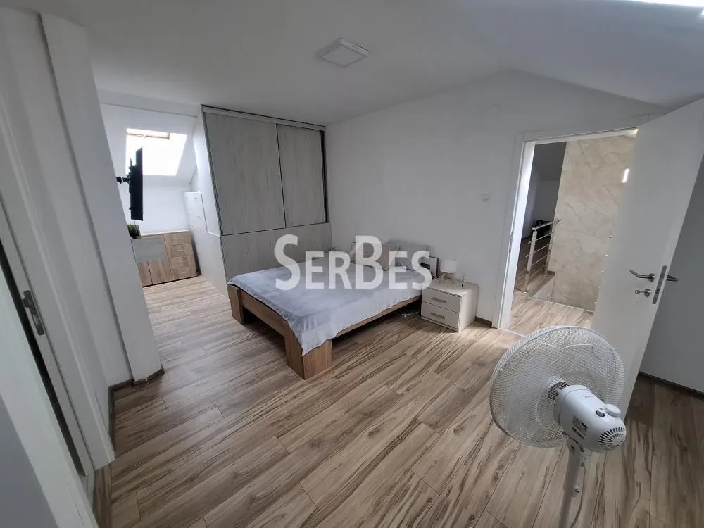 Rent, three bedroom apartment, 90m², Adamovićevo Naselje, Novi Sad Sve Podlokacije