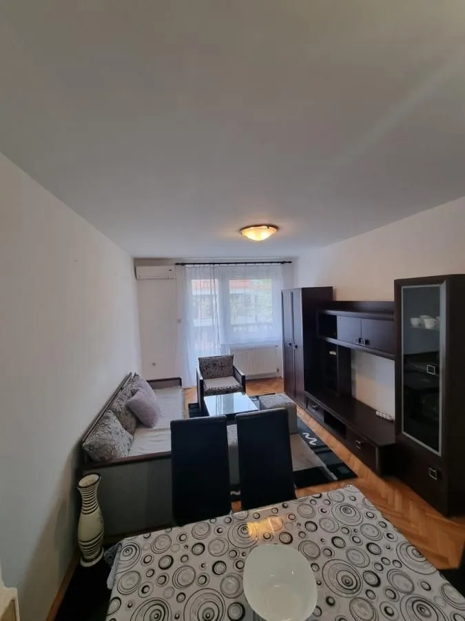 Rent, one bedroom apartment, 53m², Grbavica, Novi Sad Sve Podlokacije