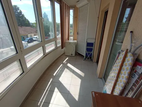 Izdavanje, trosoban stan, 120m², Ljubović, Podgorica - image 12