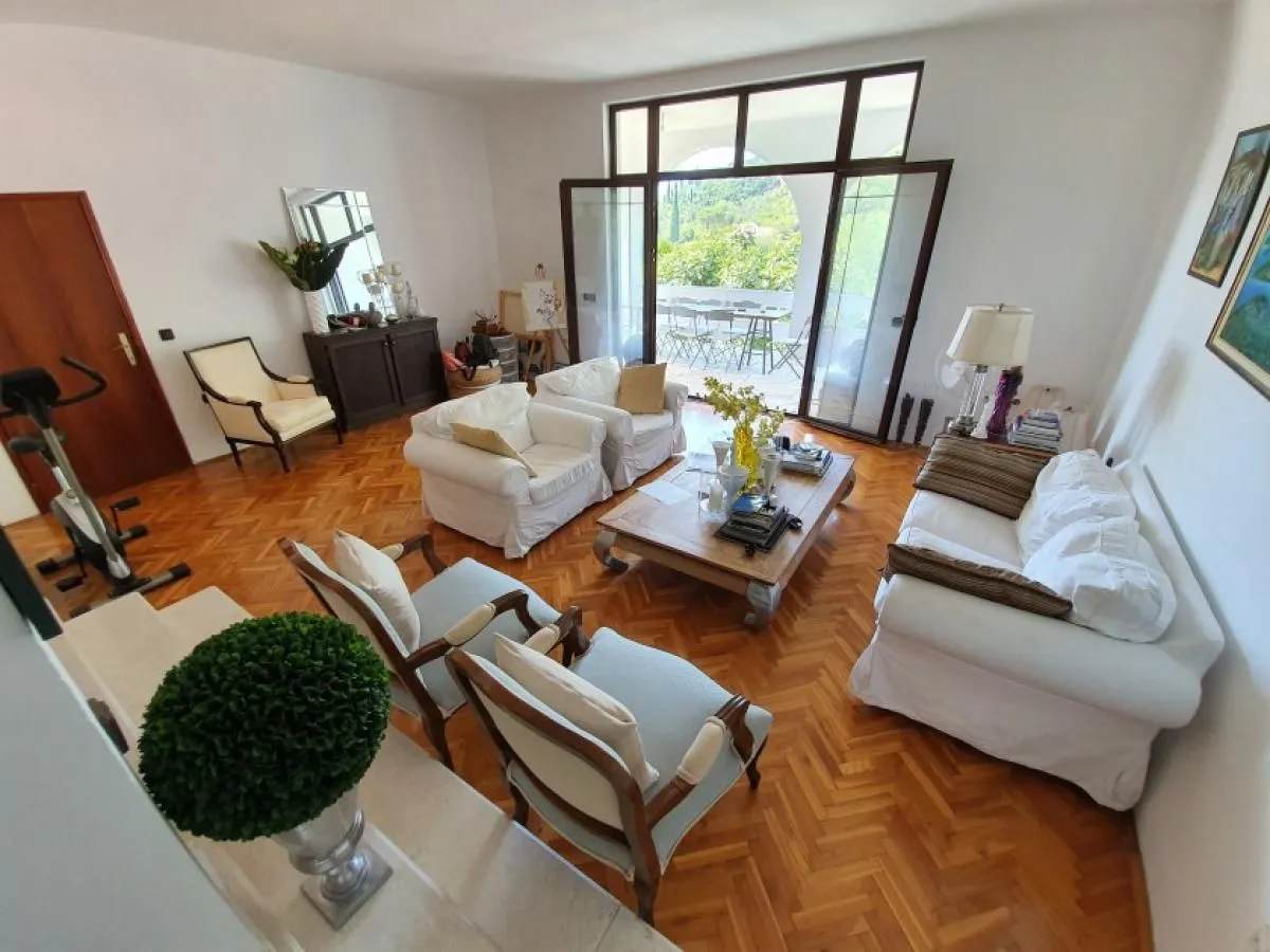 Prodaja, kuća, 250m², Seljanovo, Tivat