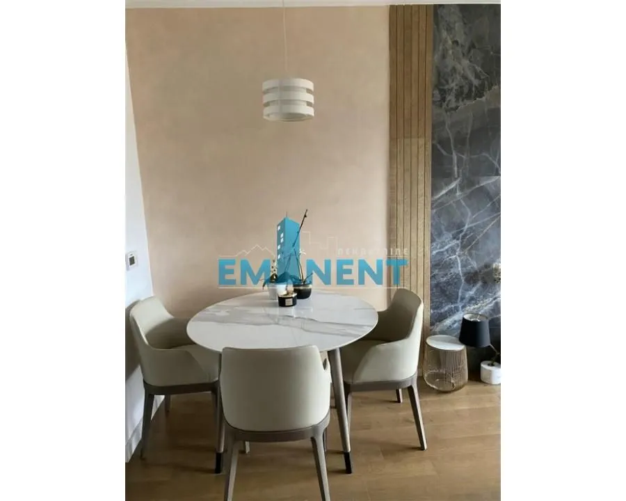 Rent, two bedroom apartment, 43m², Južni Bulevar, Vračar Sve Podlokacije