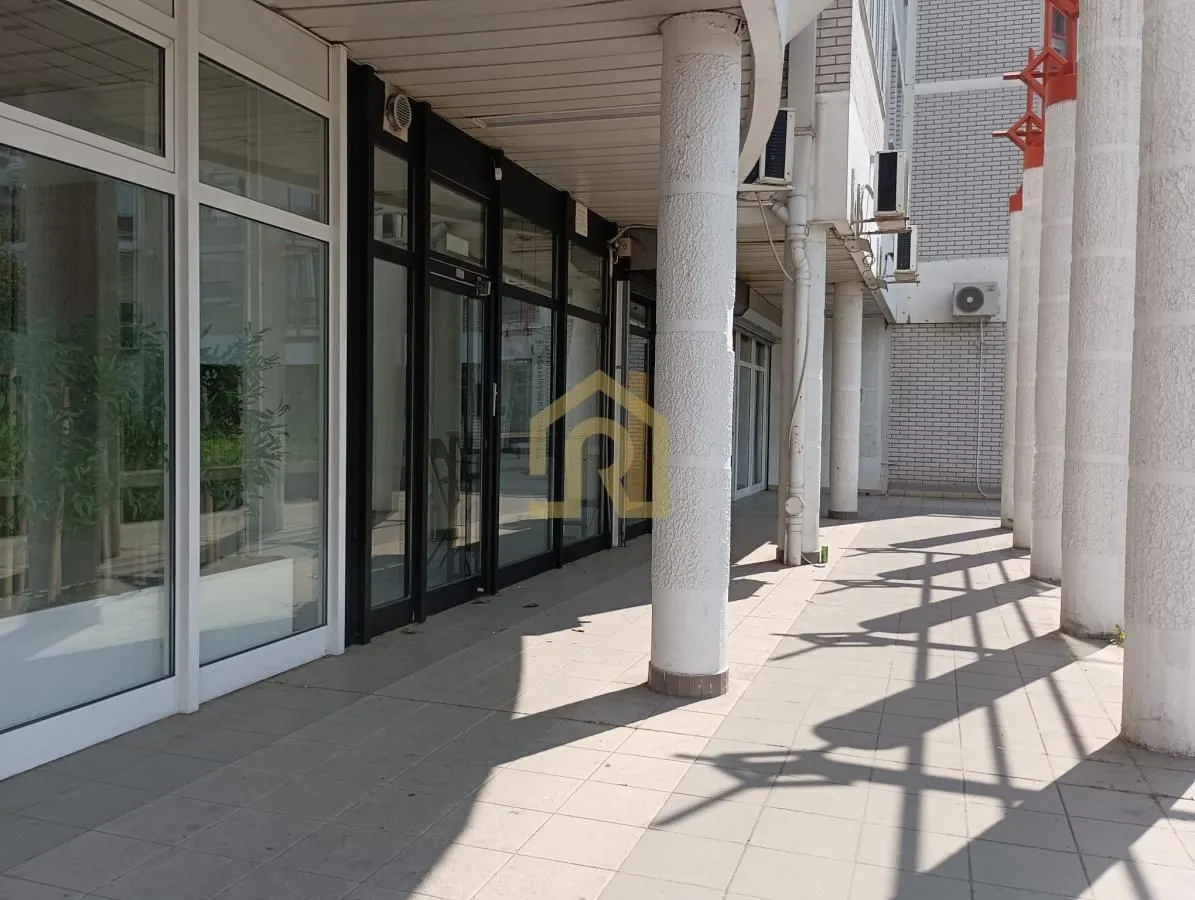 Sale, office space, 77m², Novi Beograd Blok 29, Novi Beograd Sve Podlokacije
