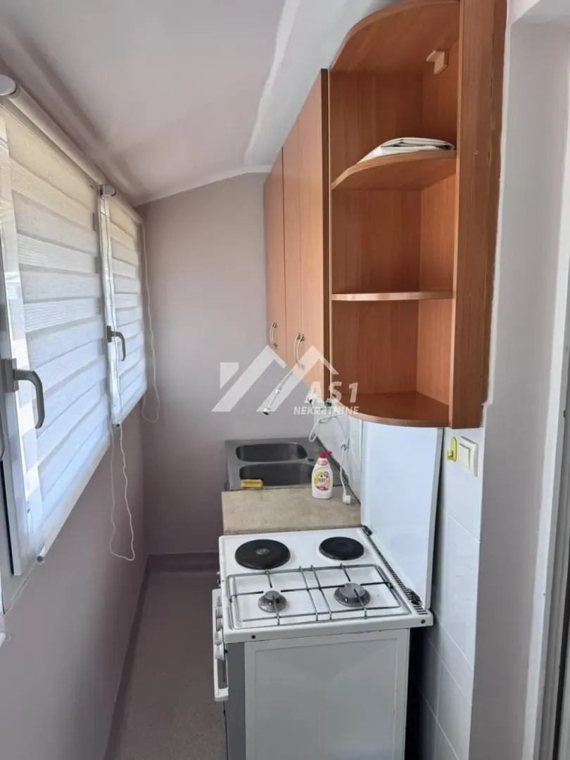 Izdavanje, jednosoban stan, 36m², Spens, Novi Sad Sve Podlokacije