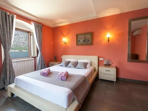 Prodaja, kuća, 450m², Prčanj, Kotor - image 8
