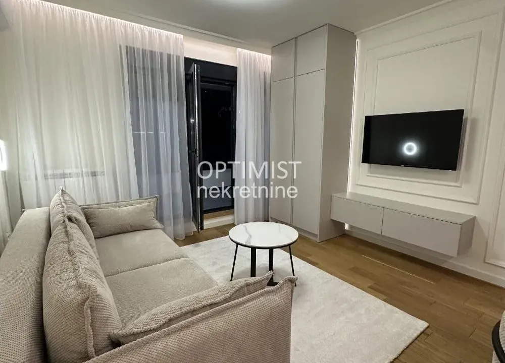 Prodaja, jednosoban stan, 36m², Vračar Hram, Vračar Sve Podlokacije