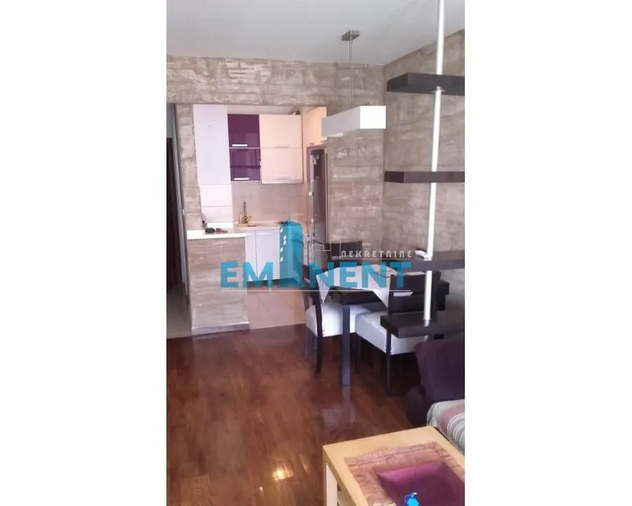 Izdavanje, dvosoban stan, 57m², Novi Beograd Sve Podlokacije, Beograd
