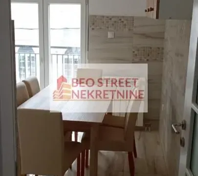 Izdavanje, trosoban stan, 70m², Jajinci, Voždovac Sve Podlokacije