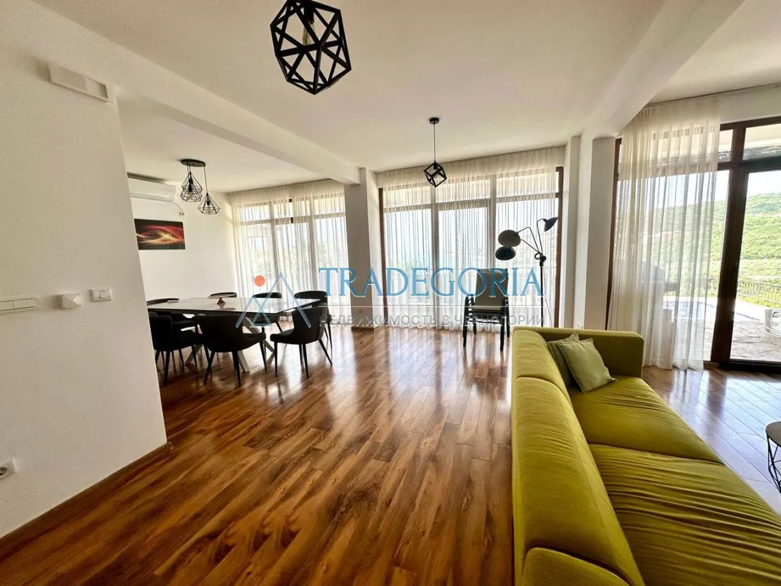 Prodaja, kuća, 366m², Utjeha, Ulcinj
