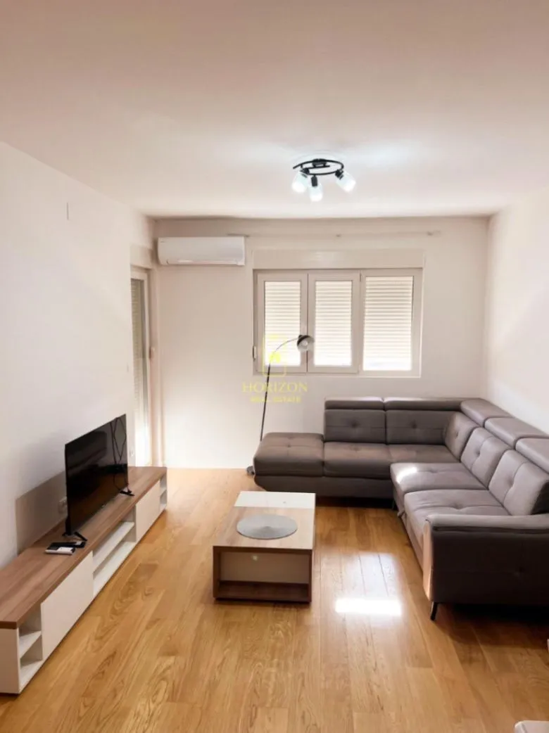 Prodaja, jednosoban stan, 49m², Central Point, Podgorica