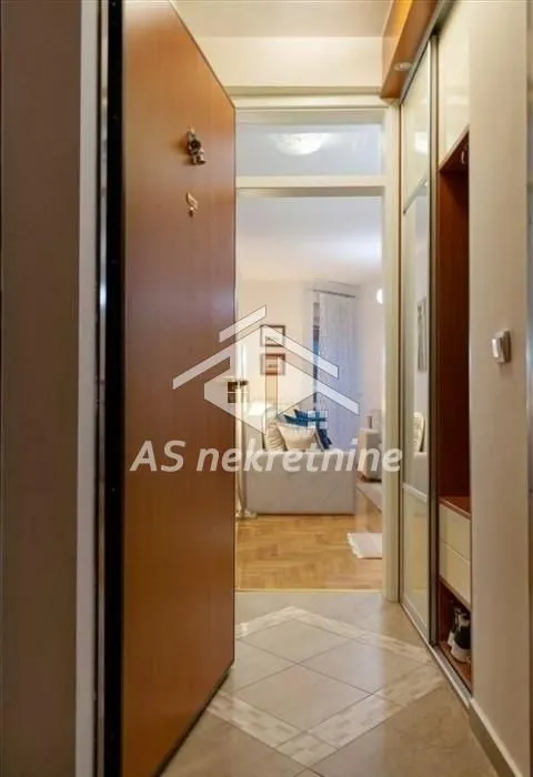 Rent, two bedroom apartment, 52m², Savski Venac, Beograd
