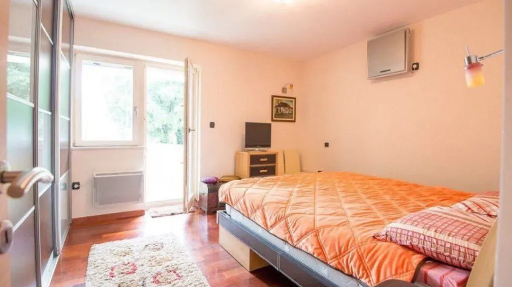 Prodaja, dvosoban stan, 70m², Centar, Tivat
