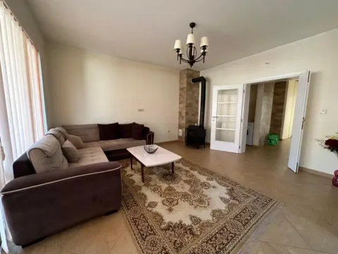 Izdavanje, dvosoban stan, 100m², Prčanj, Kotor - image 7