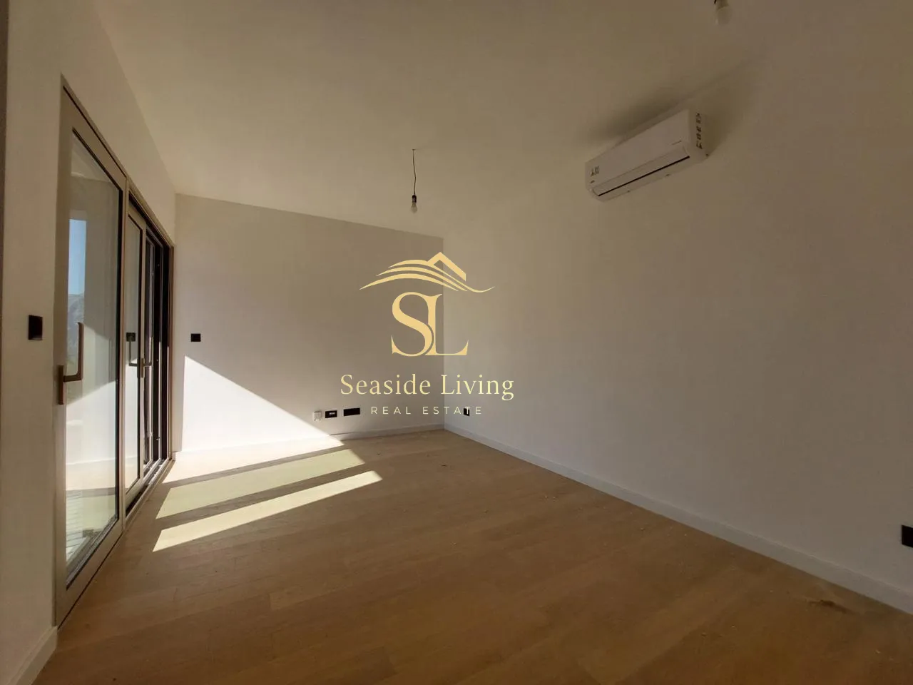 Prodaja, dvosoban stan, 55m², Dobrota, Kotor