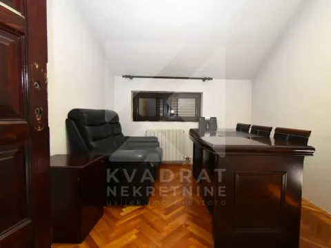 Rent, house, 300m², Gorica C, Podgorica - image 21