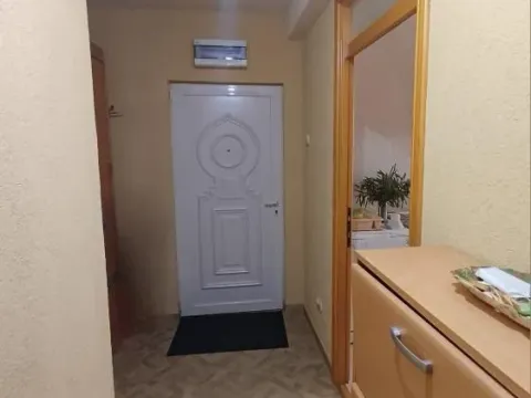 Prodaja, jednosoban stan, 58m², Centar, Ulcinj - image 3