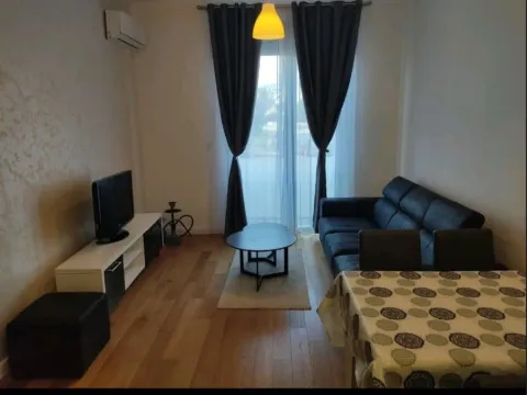 Izdavanje, jednosoban stan, 45m², City Kvart, Podgorica - image 7