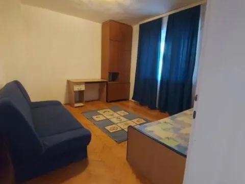Izdavanje, dvosoban stan, 92m², Dalmatinska ulica, Podgorica - image 8