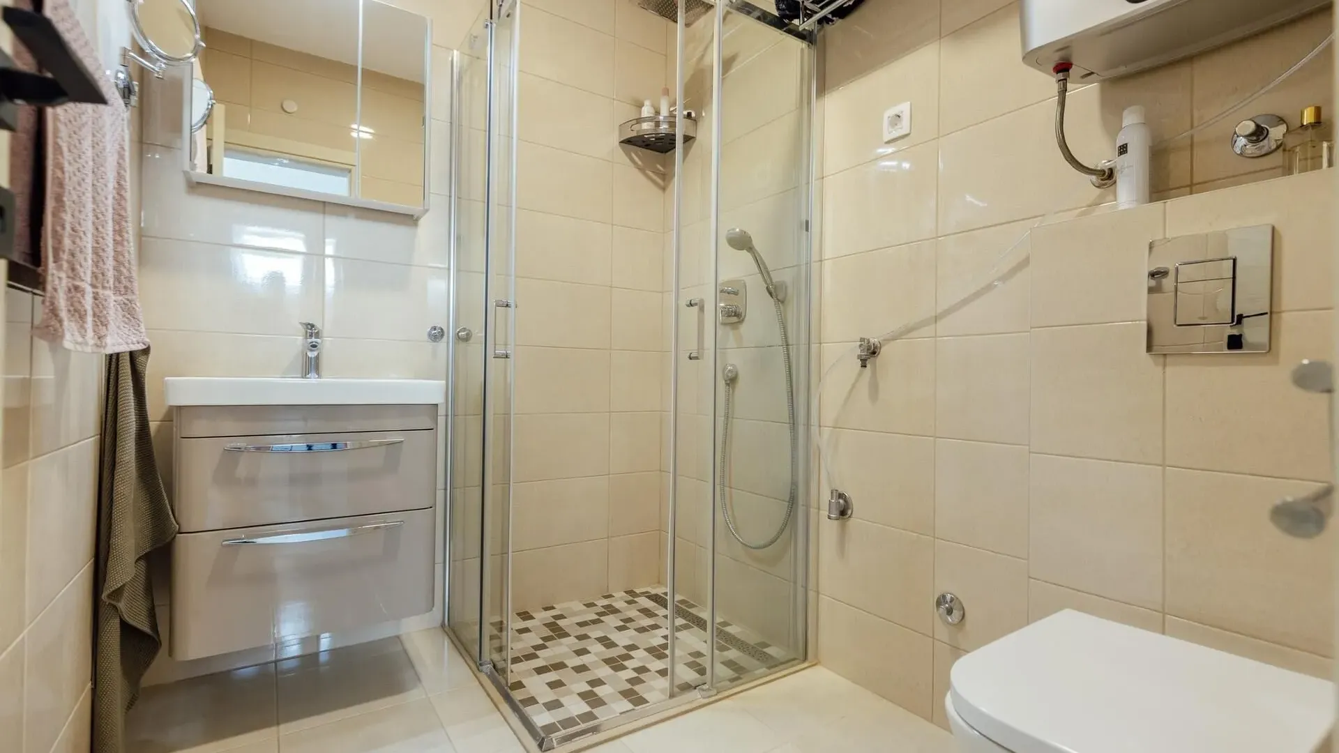 Prodaja, trosoban stan, 172m², Đenovići, Herceg Novi