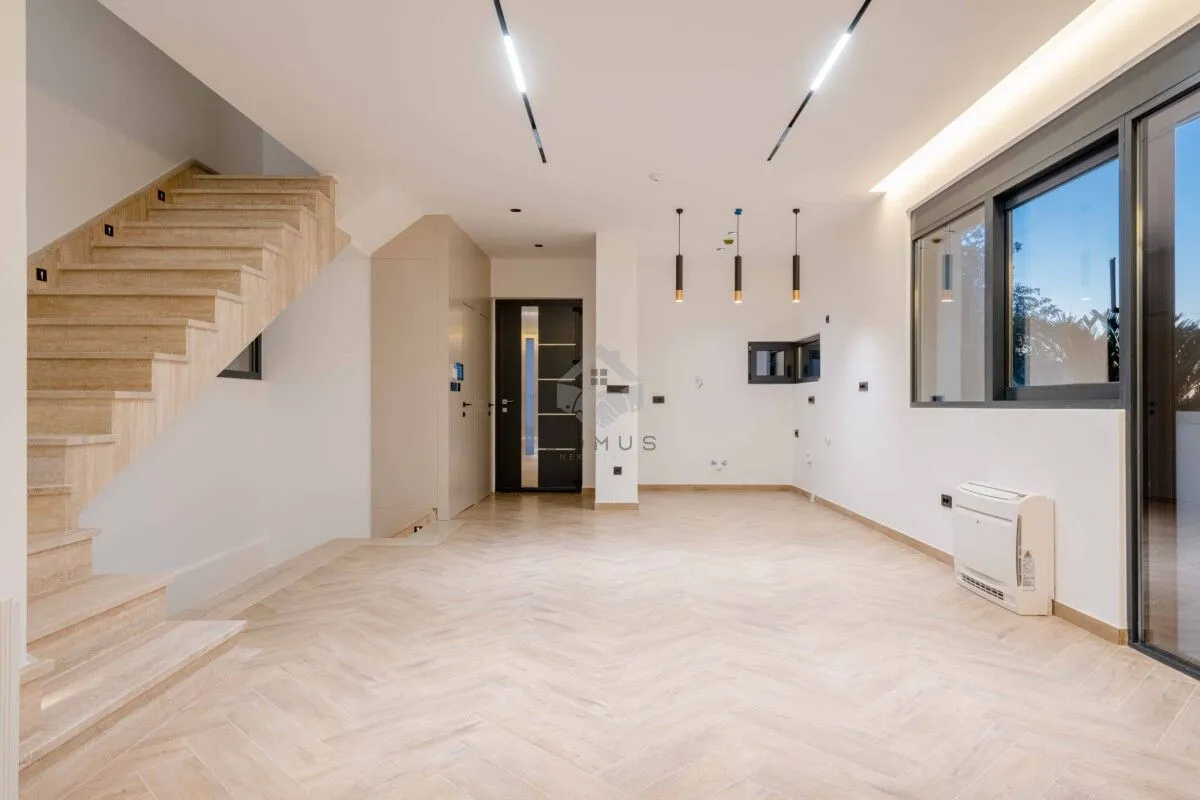 Sale, house, 240m², Kamenovo, Budva