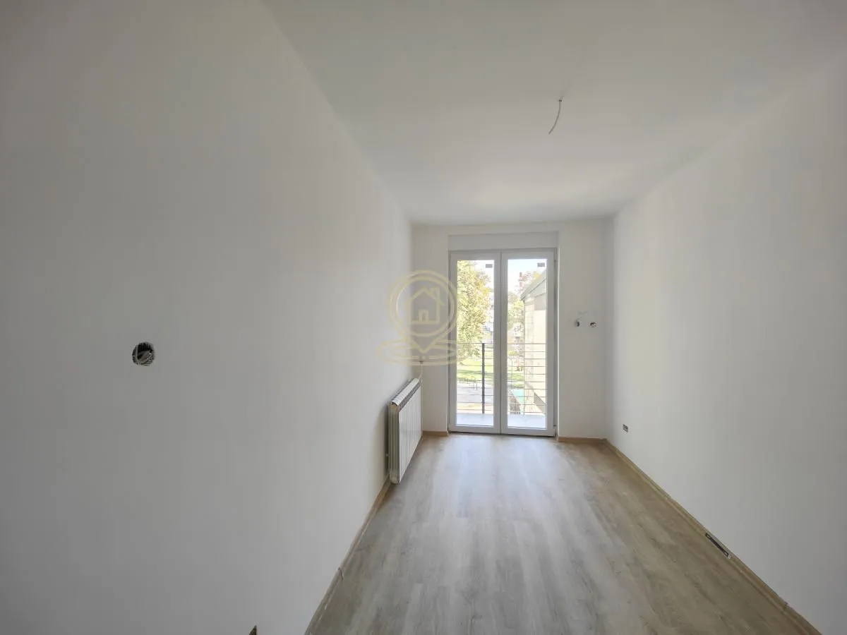 Rent, house, 120m², Šumice, Beograd
