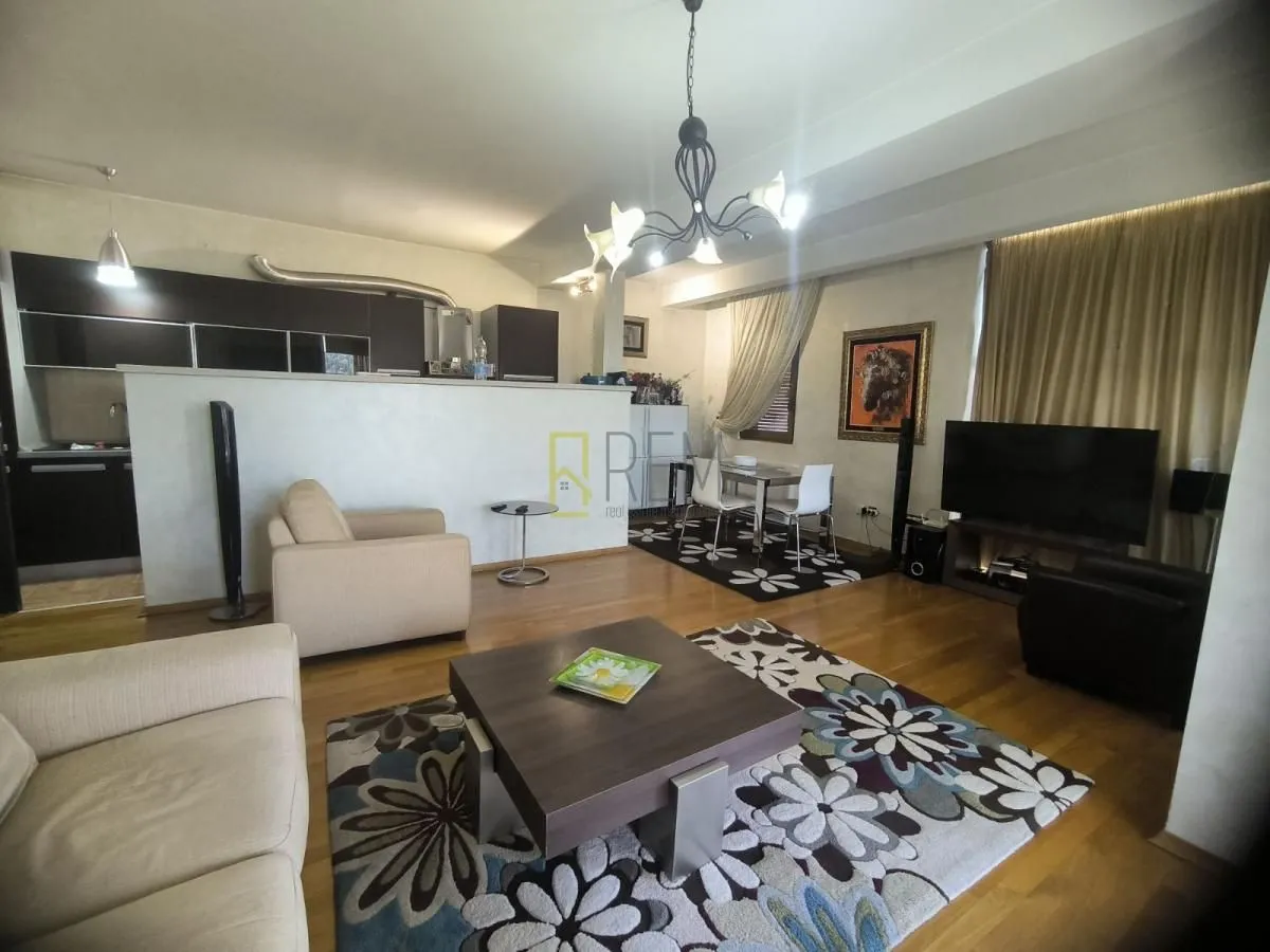 Prodaja, dvosoban stan, 82m², Preko Morače, Podgorica