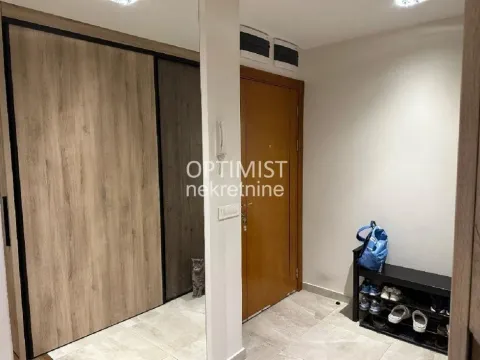 Prodaja, četvorosoban stan, 110m², Južni Bulevar, Vračar Sve Podlokacije - image 17