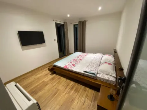 Sale, house, 200m², Karaburško Polje, Podgorica - image 10