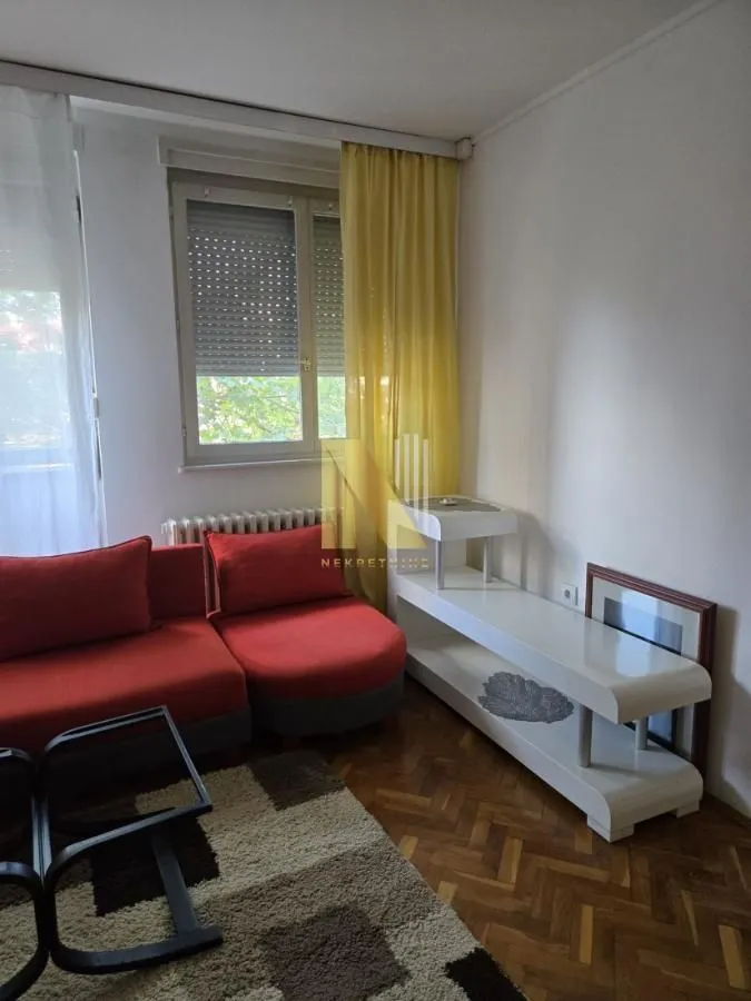 Rent, office space, 69m², Železnička Stanica, Novi Sad Sve Podlokacije